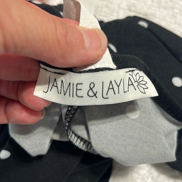 Comfy Black White Polka Dot Dress Knee Length - Picture 4 of 5